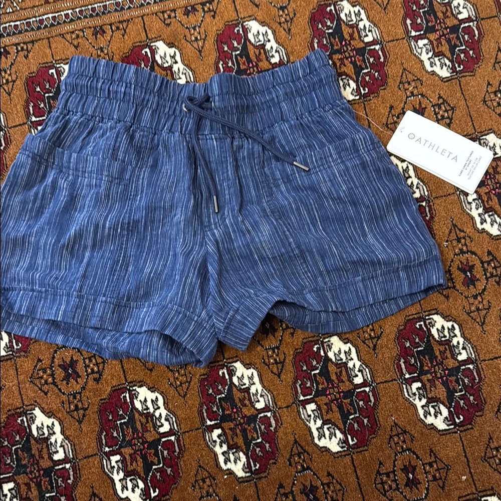 Athleta Cabo linen textured shorts
